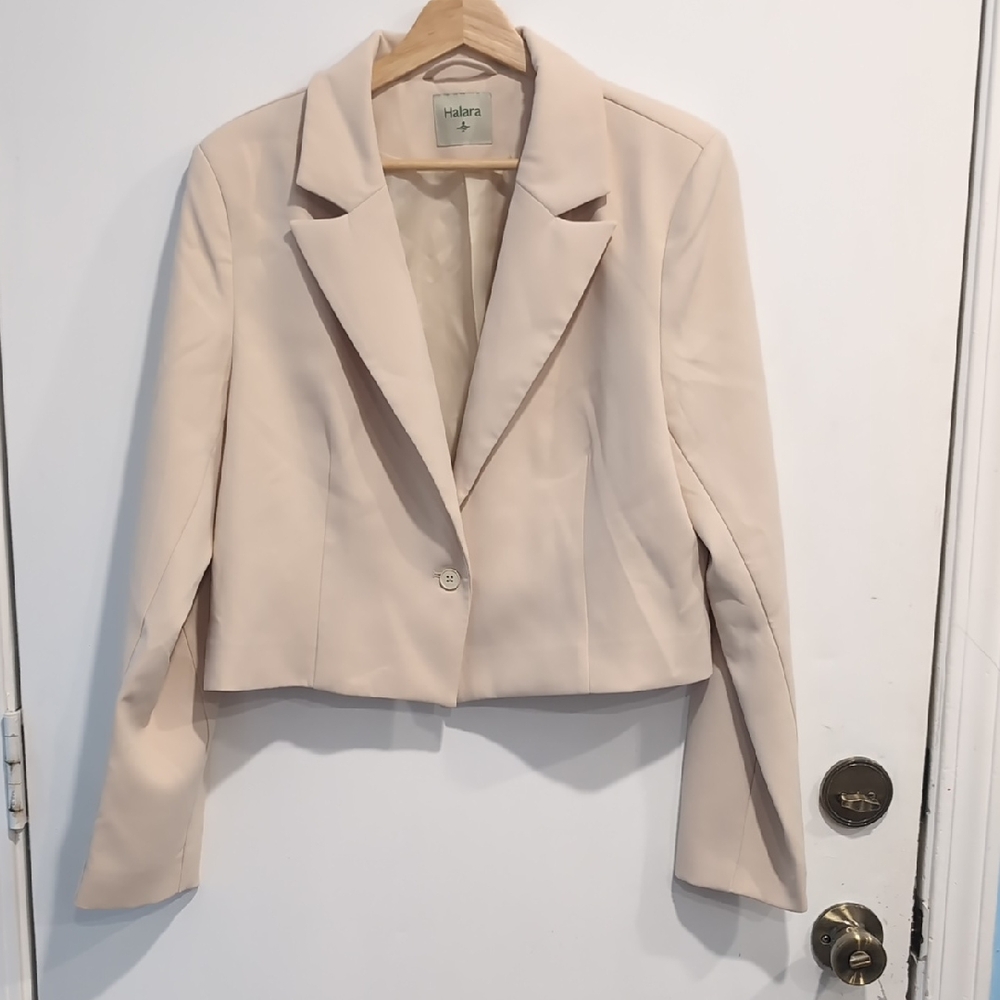 Halara Long Sleeve Work Suit Blazer Notched Collar Cream Size Large